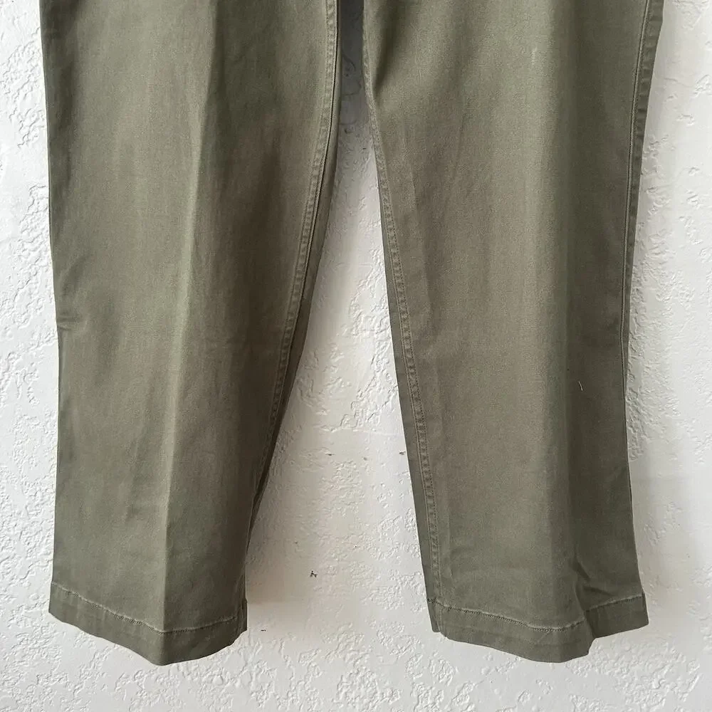 Dockers Pants 44x30 Washed Khaki Broken In Straight Fit Green Classic Prep